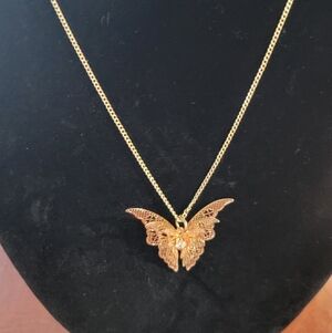 NWT 18kt YGP Filigree Zirconia Butterfly Necklace